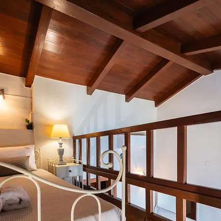 Villa Ligaria, Lygaria *